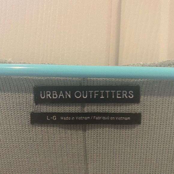 Urban Outfitters Jax Inside Out Notch Neck top - Picture 3 of 6